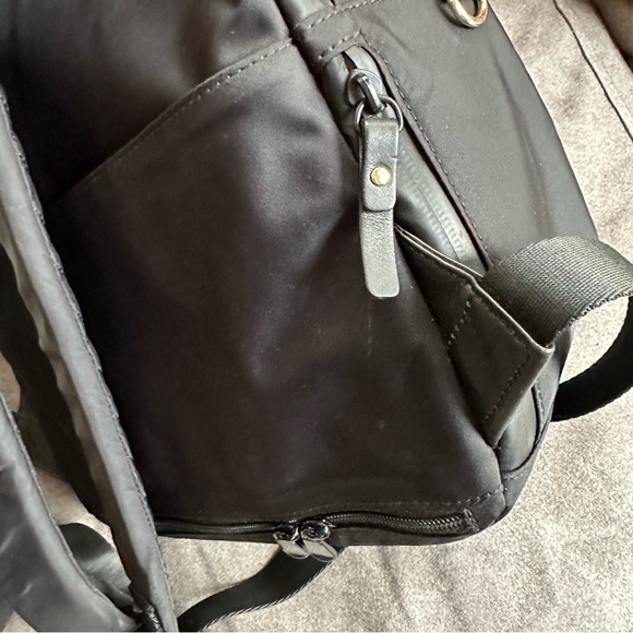 Lo & Sons The Beacon Backpack - Picture 10 of 14